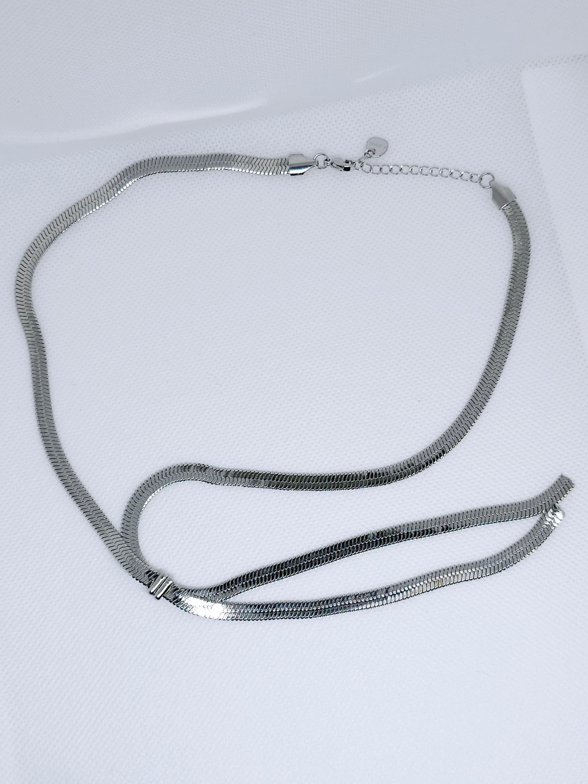 Colier Serpent Gris (SPECIAL Saint valentin )