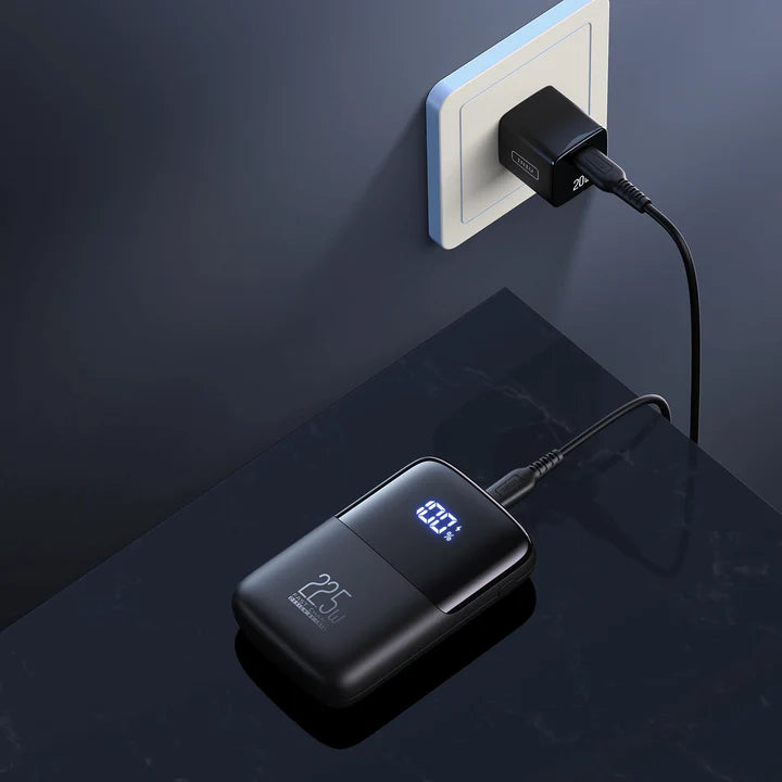 Power Bank Portable Mini - Batterie Externe 10.000 mAh avec Charge Rapide USB C et Affichage LED - Powerbank Compatible avec tous les Smarpthones. Facile à ranger dans la poche ou sac