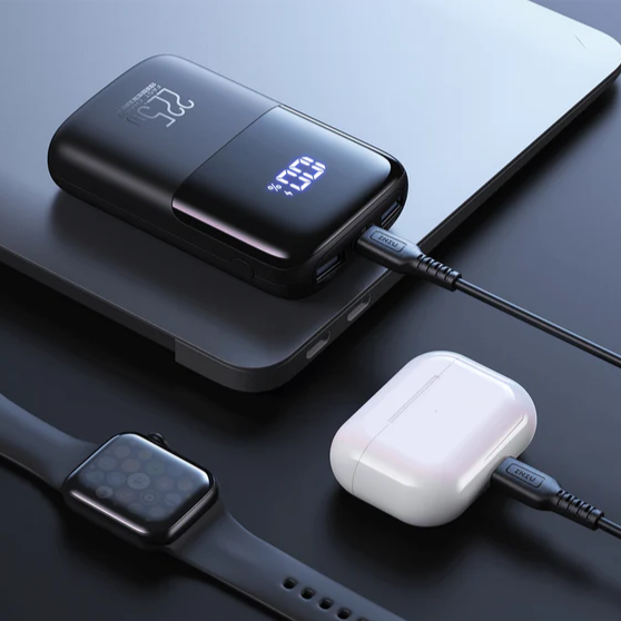 Power Bank Portable Mini - Batterie Externe 10.000 mAh avec Charge Rapide USB C et Affichage LED - Powerbank Compatible avec tous les Smarpthones. Facile à ranger dans la poche ou sac